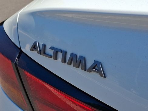 Certified 2023 Nissan Altima 2.5 SR AWD/4WD image 29