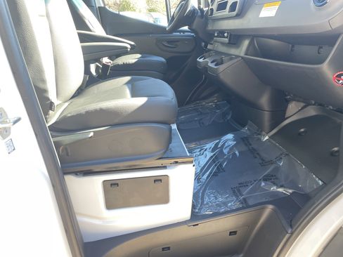New 2025 Mercedes-Benz Sprinter 2500 image 42