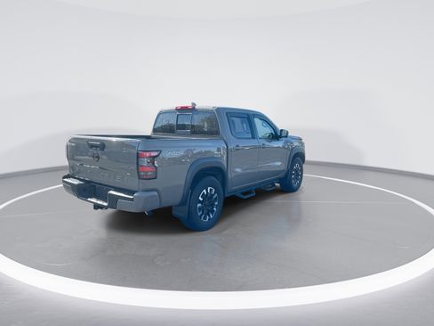 Used 2022 Nissan Frontier PRO-4X AWD/4WD image 9