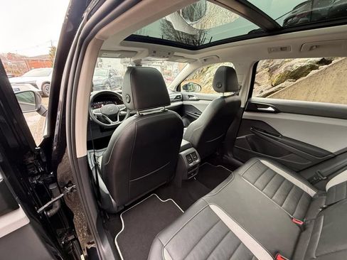 Used 2023 Volkswagen Taos SEL AWD/4WD image 20