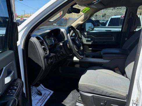 Used 2019 RAM 3500 Big Horn AWD/4WD image 9