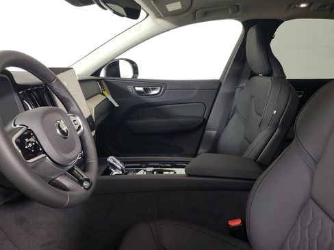 Used 2026 Volvo XC90 B5 Plus w/ Protection Package image 22