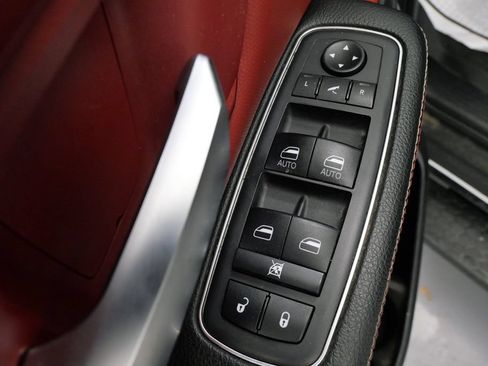 Used 2019 RAM 1500 Rebel AWD/4WD image 14