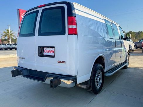 Used 2024 GMC Savana 2500 w/ Driver Convenience Package image 5