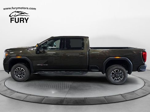 Used 2022 GMC Sierra 3500 AT4 w/ AT4 Preferred Package AWD/4WD image 6