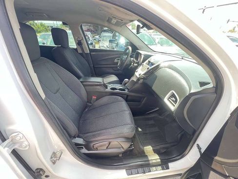 Used 2013 Chevrolet Equinox LS FWD image 11