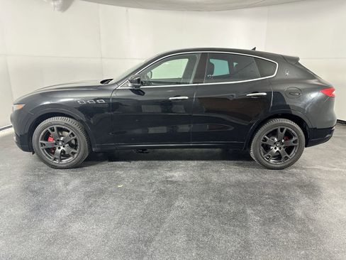 Used 2019 Maserati Levante image 8