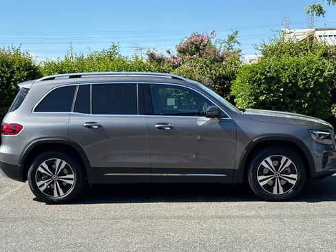New 2026 Mercedes-Benz GLB 250 image 2