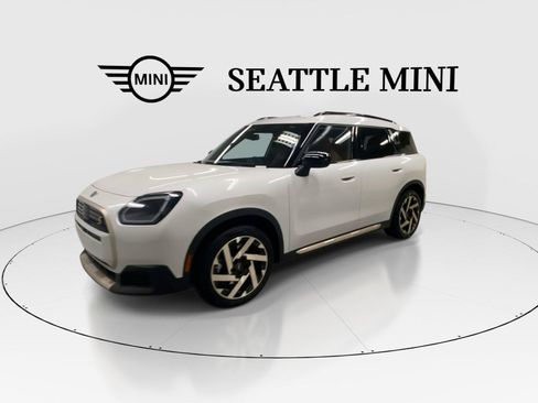 Used 2025 MINI Cooper Countryman SE w/ Comfort Package Max AWD/4WD image 5