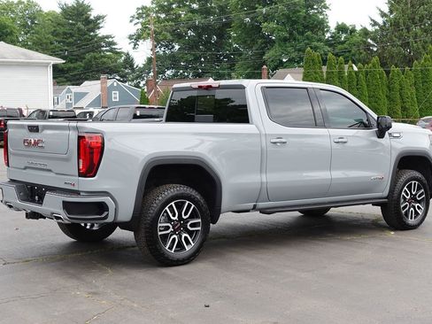 Used 2025 GMC Sierra 1500 AT4 w/ Technology Package AWD/4WD image 3