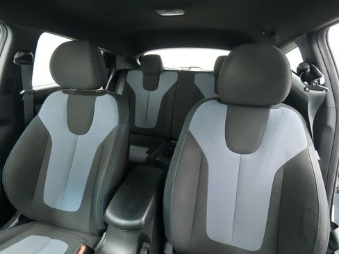 Used 2019 Hyundai Veloster 2.0 FWD image 13