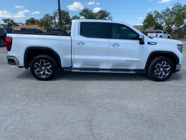 Used 2023 GMC Sierra 1500 SLT AWD/4WD image 7