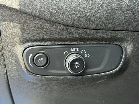 Used 2024 Chevrolet Equinox LT AWD/4WD image 18
