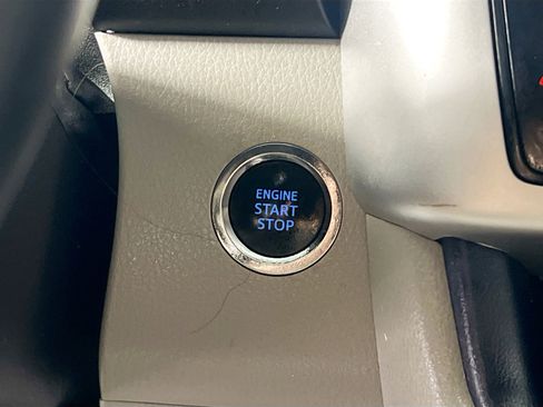 Used 2015 Toyota Highlander XLE image 24