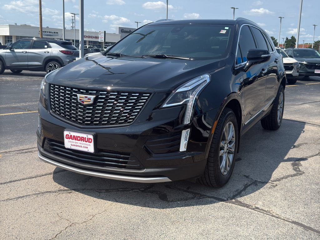 Used 2021 Cadillac XT5 Premium Luxury AWD/4WD image 2