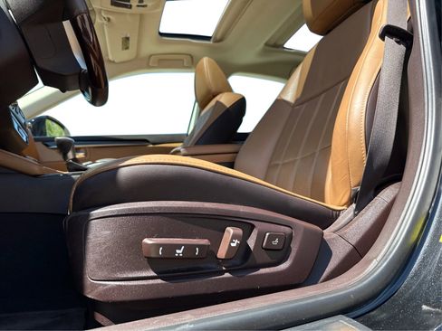 Used 2018 Lexus ES 350 w/ Luxury Package w/Wood Trim FWD image 20