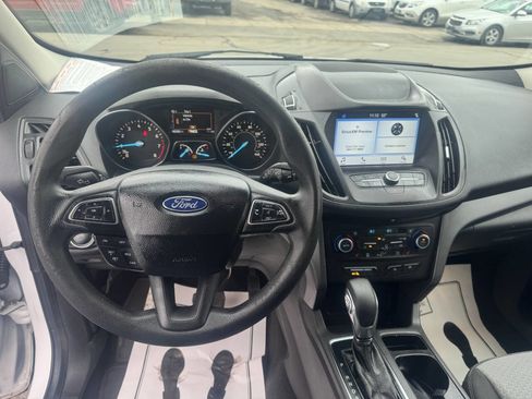 Used 2019 Ford Escape SE image 7