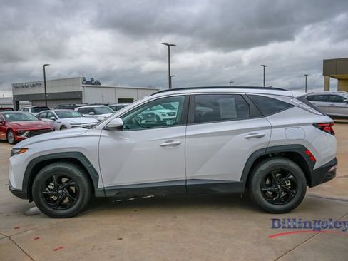 Used 2024 Hyundai Tucson SEL FWD image 2
