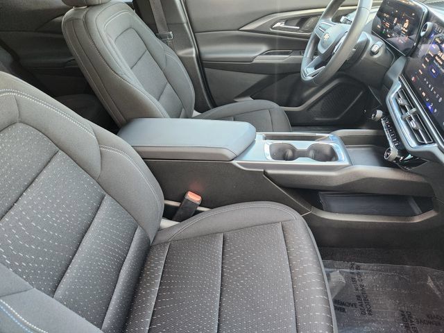 Used 2025 Chevrolet Equinox EV LT FWD image 19