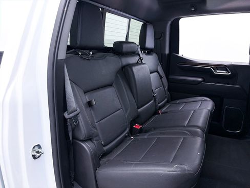 Used 2024 Chevrolet Silverado 1500 LT Trail Boss w/ Convenience Package II AWD/4WD image 40