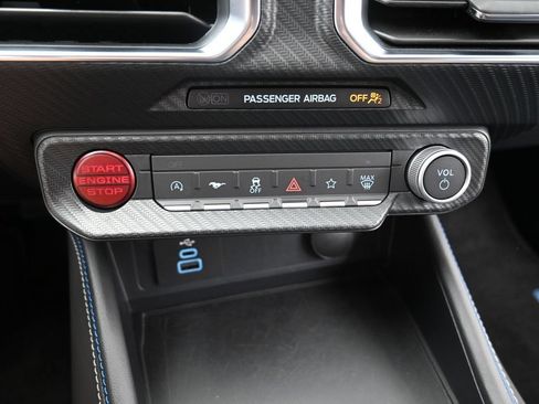 Used 2025 Ford Mustang GT Premium RWD image 17