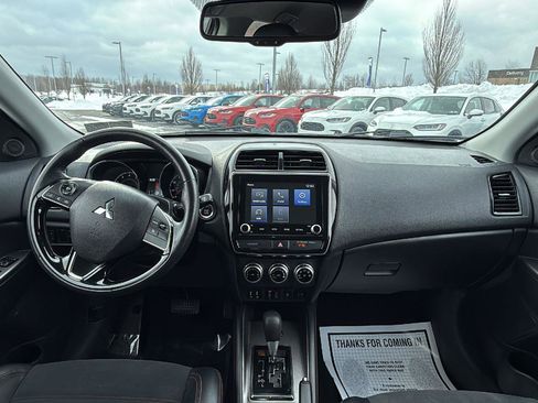 Used 2024 Mitsubishi Outlander Sport SE image 26