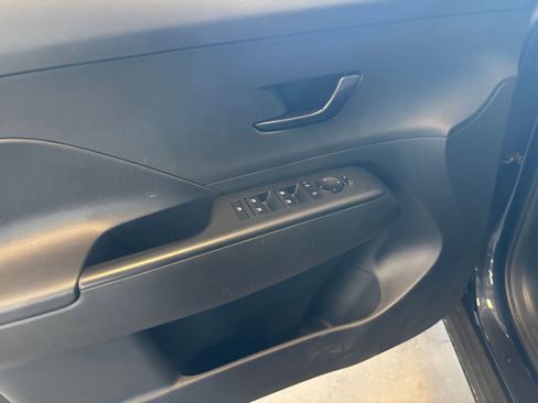 Used 2025 Hyundai Kona SEL image 20