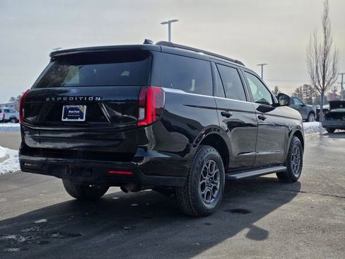 Used 2025 Ford Expedition Active image 9