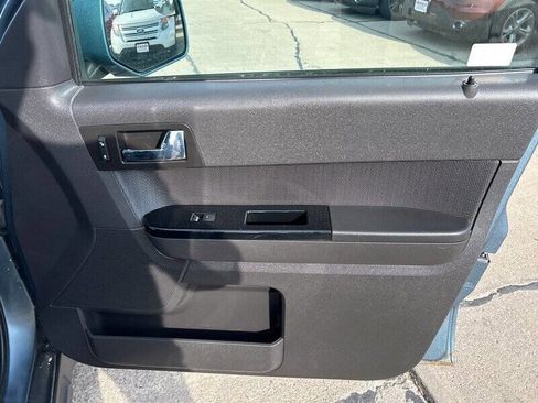 Used 2012 Ford Escape Limited image 20