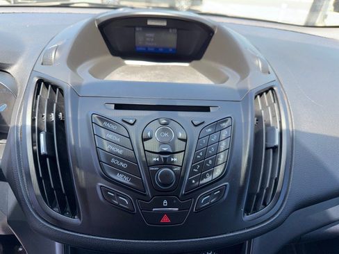 Used 2016 Ford Escape S FWD image 4