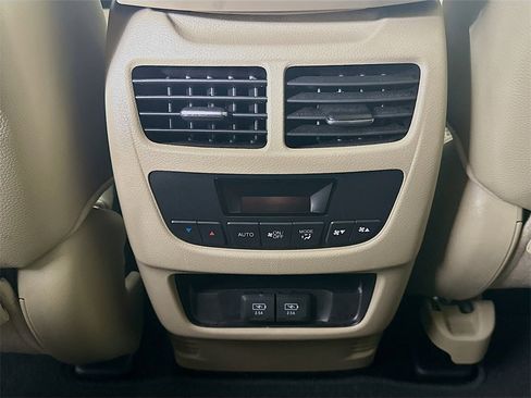 Used 2020 Acura MDX FWD image 22