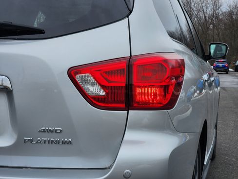 Used 2020 Nissan Pathfinder Platinum AWD/4WD image 21