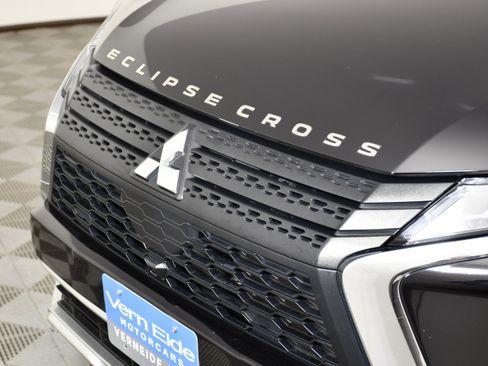 Used 2024 Mitsubishi Eclipse Cross SE AWD/4WD image 11