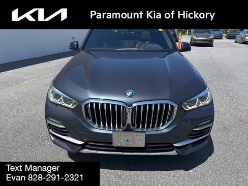 Used 2019 BMW X5 xDrive50i w/ Premium Package 2 AWD/4WD image 2