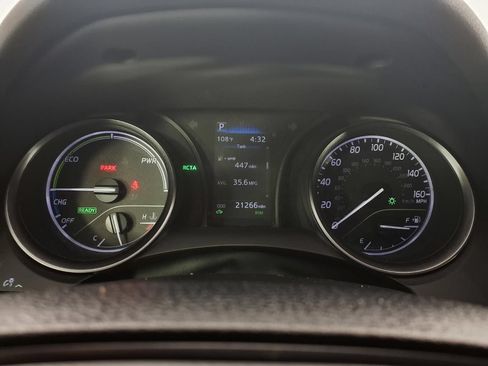 Used 2023 Toyota Camry SE w/ Audio Upgrade Package FWD image 14