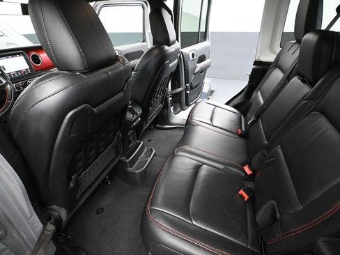 Used 2021 Jeep Wrangler Unlimited Rubicon w/ Uconnect 4C Nav & Sound Group image 38