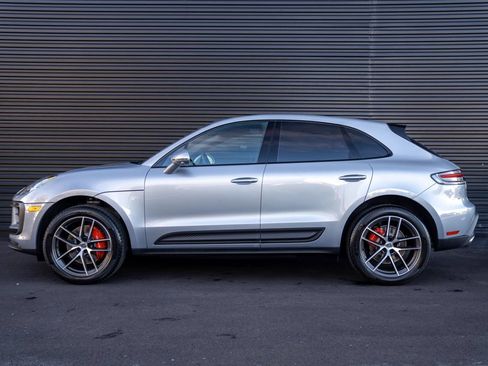 New 2026 Porsche Macan S image 2