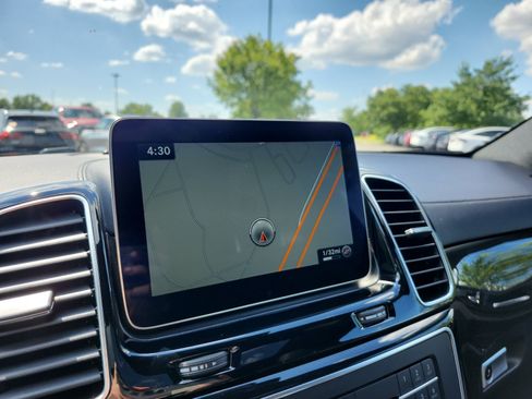 Used 2018 Mercedes-Benz GLS 450 4MATIC image 19
