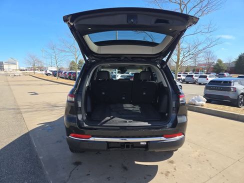 Used 2024 Jeep Grand Cherokee Limited 4xe w/ Trailer Tow Package image 6