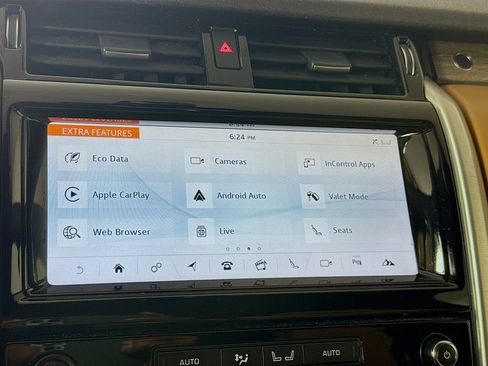 Used 2018 Land Rover Discovery HSE Luxury AWD/4WD image 17