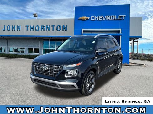 Used 2024 Hyundai Venue SEL image 1