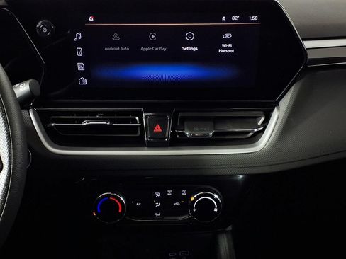 Used 2025 Chevrolet TrailBlazer LT FWD image 22
