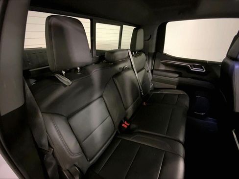 Used 2022 Chevrolet Silverado 1500 LTZ AWD/4WD image 23