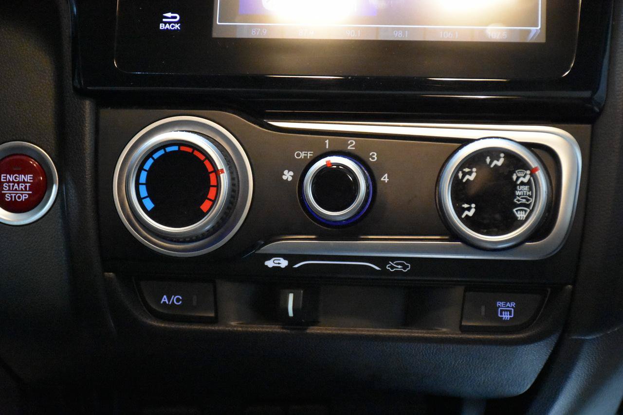 Used 2016 Honda Fit EX image 17