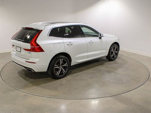 Used 2018 Volvo XC60 T6 R-Design w/ Convenience Package image 6