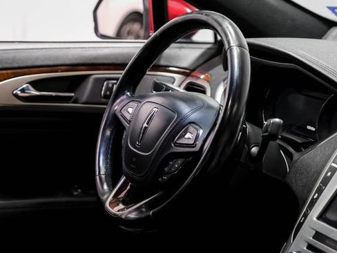 Used 2017 Lincoln MKZ Reserve image 17