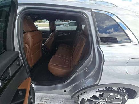 Used 2023 Lincoln Nautilus Reserve image 8