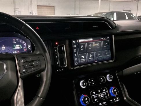 Used 2024 GMC Yukon Denali Ultimate AWD/4WD image 6