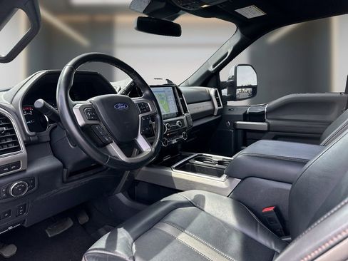 Used 2022 Ford F250 Platinum w/ FX4 Off-Road Package image 6