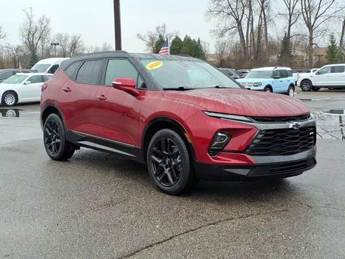 Used 2023 Chevrolet Blazer RS w/ Driver Confidence II Package image 3